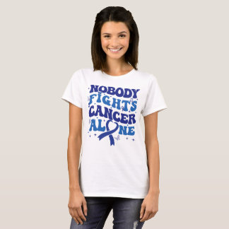 Ingen bekämpar medvetenhet om cancer i Ensam Colon T Shirt