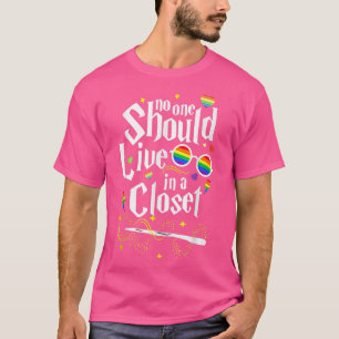 Ingen bör bo i en sluten HBT-Gay pride T-SH T Shirt