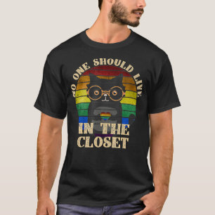 Ingen bör bo i ett stängt HBT-Pride T Shirt