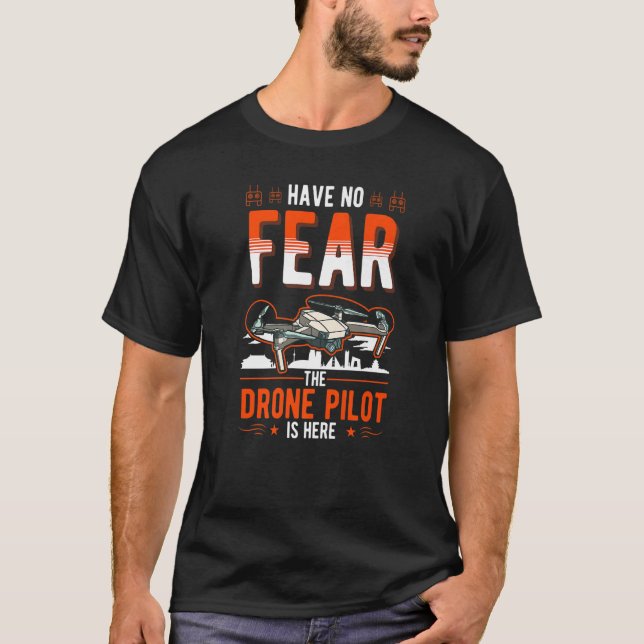 Ingen fara för att piloten är här t shirt (Framsida)