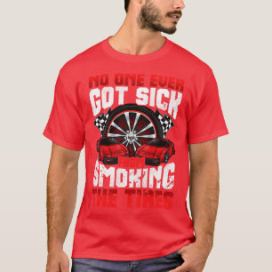 Ingen Har någonsin är sjuk från att röka Däck auto T Shirt