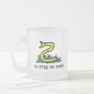 Ingen kliv på snek-mem Gadsden-parodi SnekRight Frostad Glasmugg