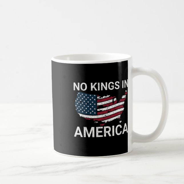 Ingen Kung i Amerika-dumptrump Inga auktoritära pe Kaffemugg (Höger)