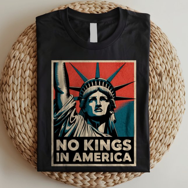 Ingen Kung i Amerika-Frihetsgudinnan-antitrump T Shirt (Skapare uppladdad)