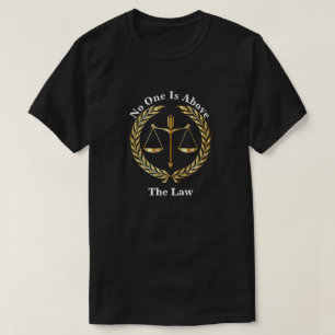 Ingen står över lagen t shirt