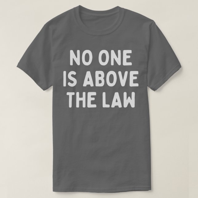 Ingen står över lagen t shirt (Design framsida)