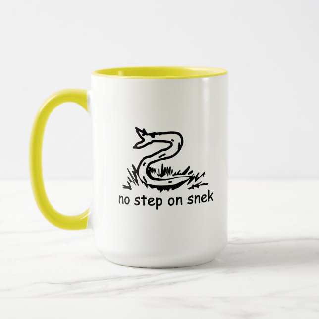 Ingen stig på snek-mem Gadsden-parodi SnekRight Mugg (Vänster)