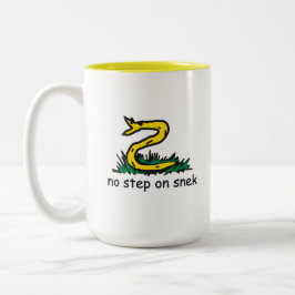 Ingen stig på snek-mem Gadsden-parodi SnekRight Två-Tonad Mugg