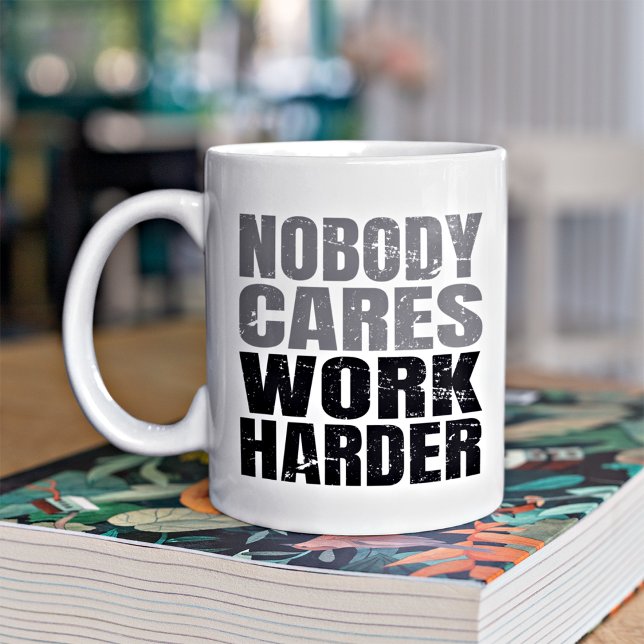 Ingen tar med sig arbetsbelastningsuppdatering kaffemugg (Kickstart your day with this mug—motivational and inspiring, keeping you uplifted daily!)