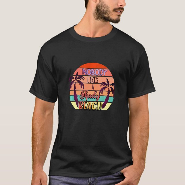 Ingen tycker om ett skuggigt skräptema t shirt (Framsida)