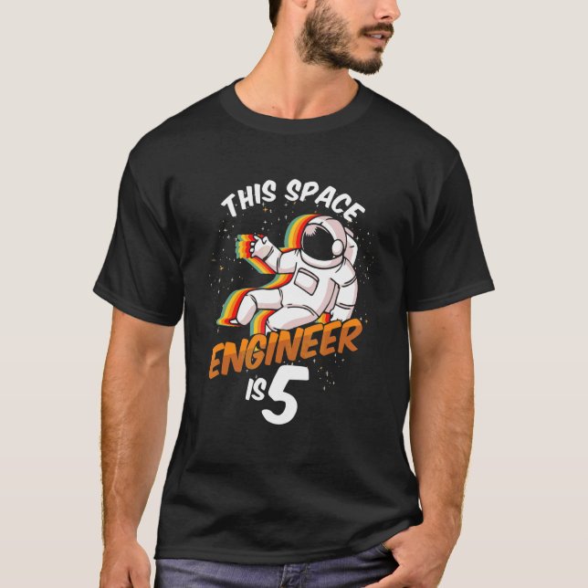 Ingenjör Rymdforskning 5 år gammal astronaut 2017  T Shirt (Framsida)