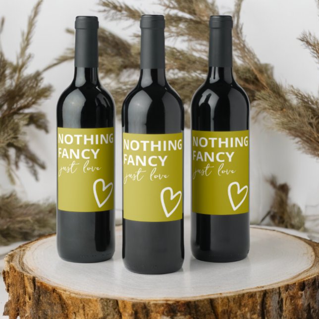Ingenting Finare Just Kärlek, den minimalistiska G Vinflaska Etikett (Nothing Fancy Just Love Minimalist Green Wedding Wine Labels from Ricaso. Fun bold wedding labels.)