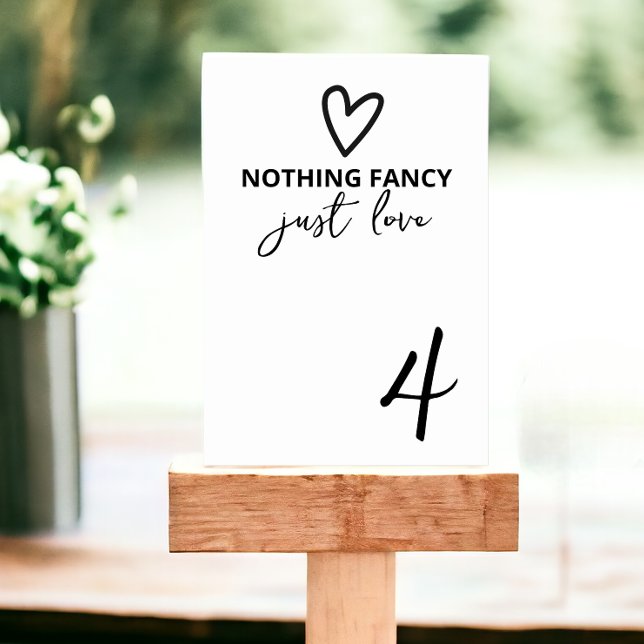 Ingenting Finare Just Kärlek minimalistiskt Bröllo Bordsnummer (Nothing Fancy Just Love Minimalist Wedding Table Number cards from Ricaso. Easy add own numbers)