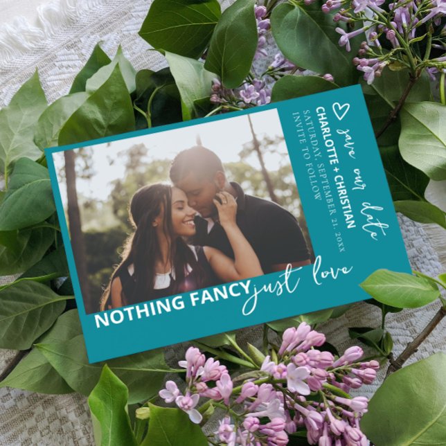 Ingenting Finare Just Kärlek Retro Färg Spara Datumet (Nothing Fancy Just Love Minimalist Wedding Save the date from Ricaso. Mix & Match wedding collection)