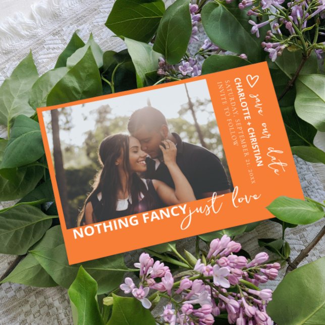 Ingenting Finare Just Kärlek Retro Färg Spara Datumet (Nothing Fancy Just Love Minimalist Wedding Save the date from Ricaso. Mix & Match wedding collection)