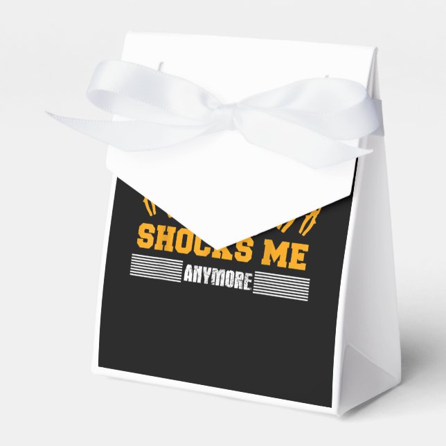 Inget chockar mig ännu mer. presentaskar (Framsidan Sidan)