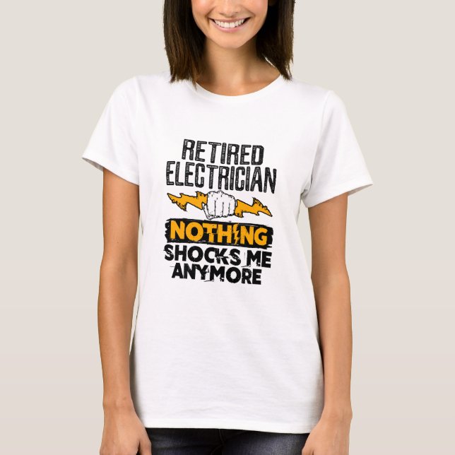 Inget chockar mig längre.. t shirt (Framsida)