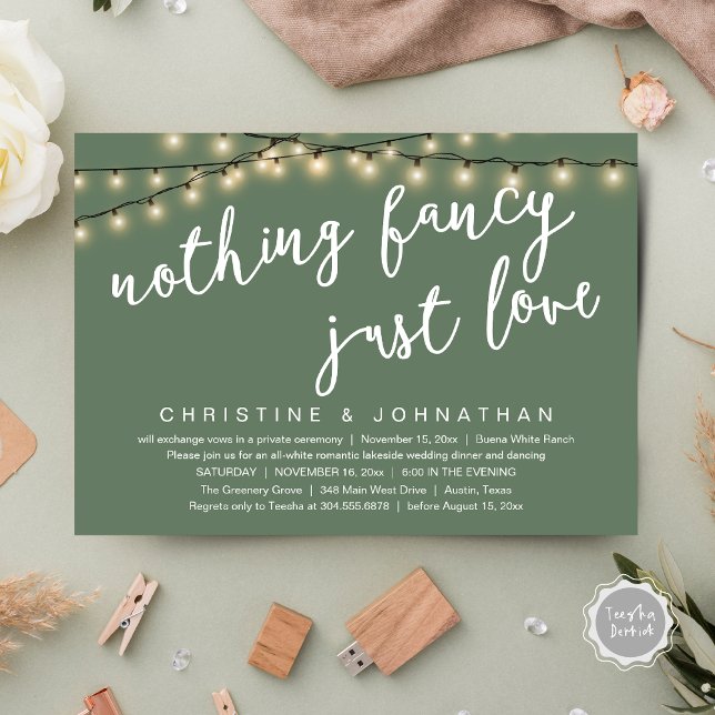 Inget fancy, bara kärlek Rustik bröllopsmiddag Inbjudningar (Nothing Fancy, Just Love Rustic Wedding Dinner Invitation Card PDF String Lights Sage Green Greenery)