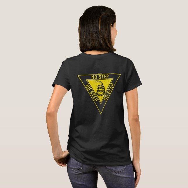 INGET STEG GADSDEN SNAKE MILITÄR LUFTFART STIL T SHIRT (Hel baksida)