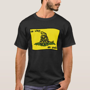 Inget steg på Snek Gadsden-Flagga-nota T Shirt