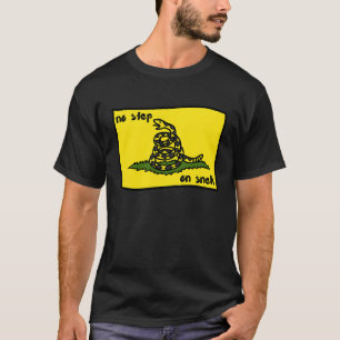 Inget steg på Snek Gadsden-Flagga-nota T Shirt