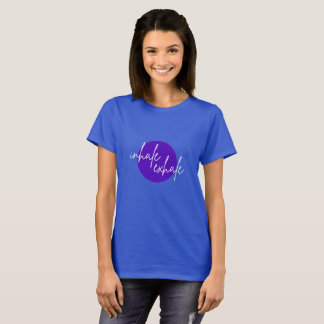 Inhale exhale Lila (vitt teckensnitt) T-Shirt