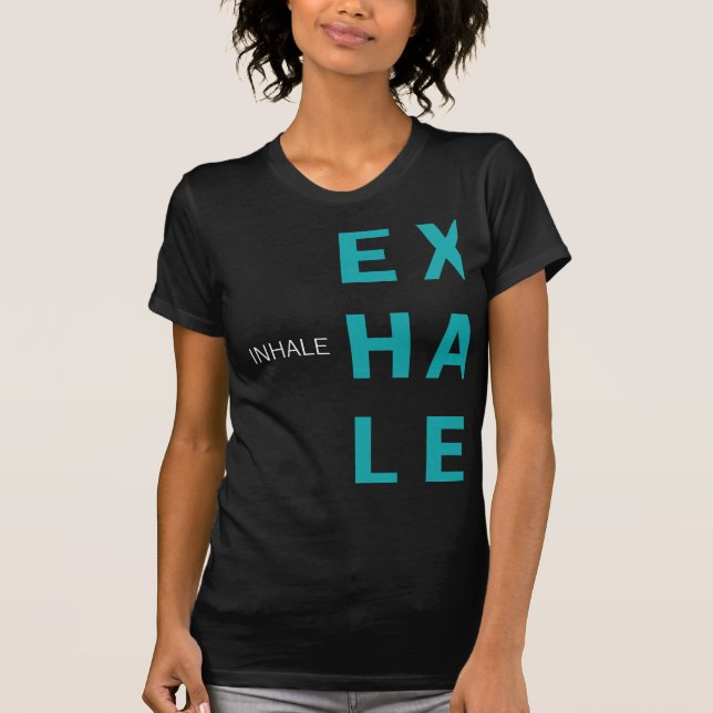 Inhale Exhale Minimalistisk design för yoga-andnin T Shirt (Framsida)