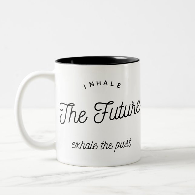 inhale the future Två-Tonad mugg (Vänster)