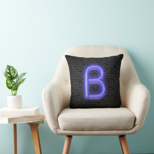 Initial B i Neon Lighting på Brick Kudde
