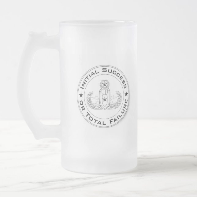 Initial framgång för Eod-ölmugg eller slutsummafel Frostat Ölglas (Vänster)