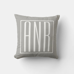 Initialer Monogram Vit på ljus Grått Kudde
