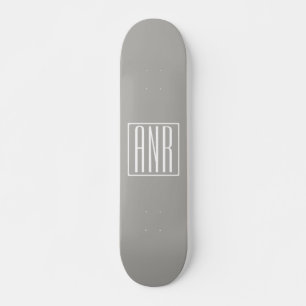 Initialer Monogram   Vit på ljus Grått Skateboard Bräda 20,5 Cm