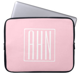 Initialer Monogram | Vit på Ljus rosa Laptop Fodral