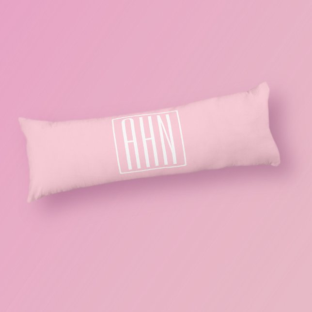 Initialer Monogram | Vit På Ljusrosa Kroppskudde (Skapare uppladdad)