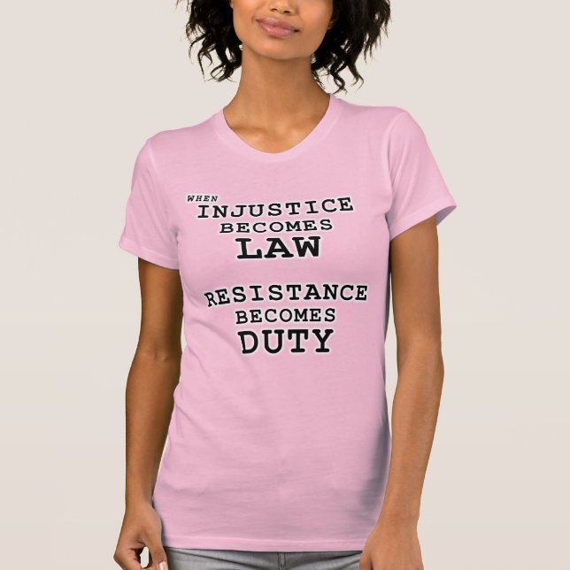Injustice Law – Resistance Duty T Shirt (Framsida)