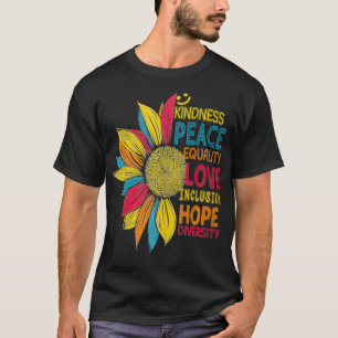 Inkluderande av Kärlek med färglös solrosa T Shirt