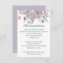 Inkvartering av lila blommigt Information om bröll