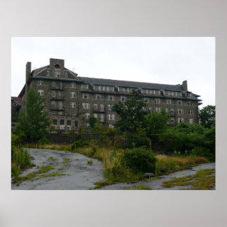 Inn i Buck Backe Falls Poster