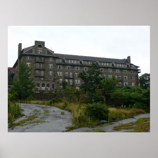 Inn i Buck Backe Falls Poster (Framsidan)