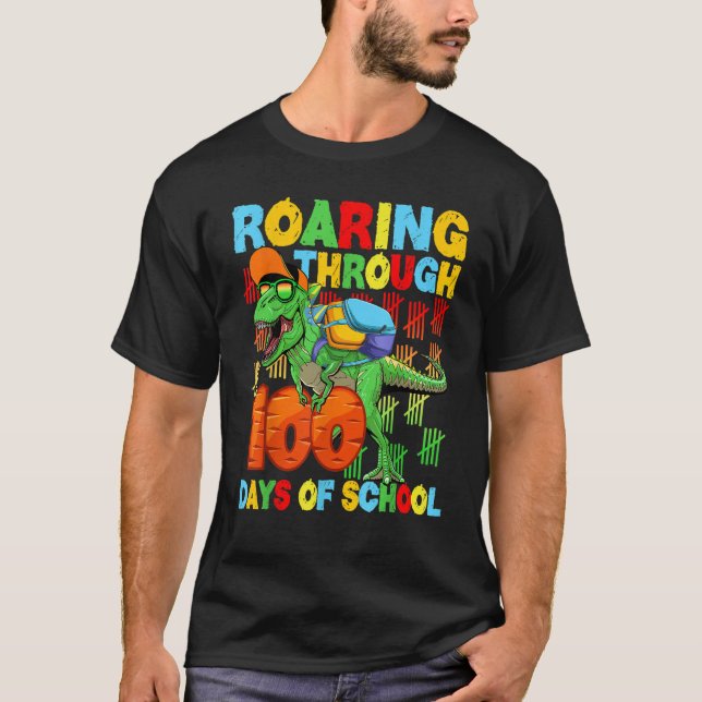 Inneslutning i 100 dagar av Rex Dinosaur B T Shirt (Framsida)
