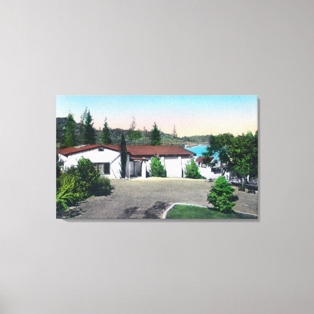 Inomhusets Hett Mineral Plunge, Bath Canvastryck (Framsida)