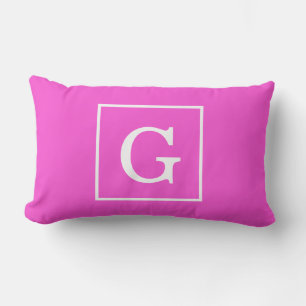 Inramad initial Monogram för shock rosa vit Lumbarkudde
