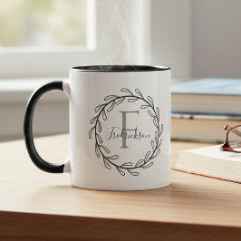 Inredningsmonogram med botanisk bladkrans mugg