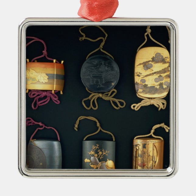 Inro-fodral, 19th århundrade julgransprydnad metall (Framsidan)