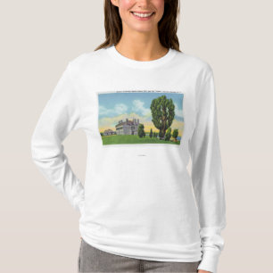 Insida av Jesuitkapell i gammalt franskt slott T Shirt