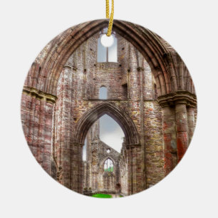 Insida View of Ancient TAT Abbey Wales, UK Julgransprydnad Keramik