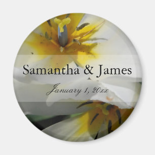 Inside White Lilies Personal Bröllop Magnet