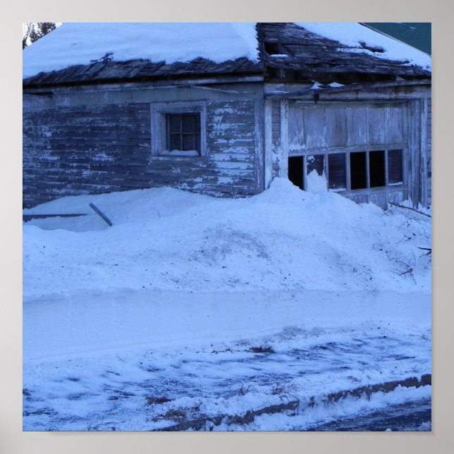 Insnöad garage poster (Framsidan)