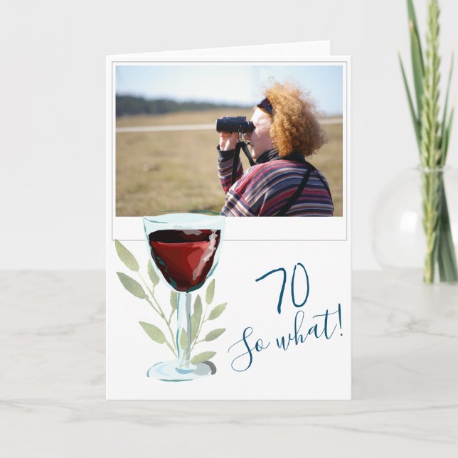 Inspirerande Rött Vin 70-års Födelsedagsfoto Kort (Framsida)
