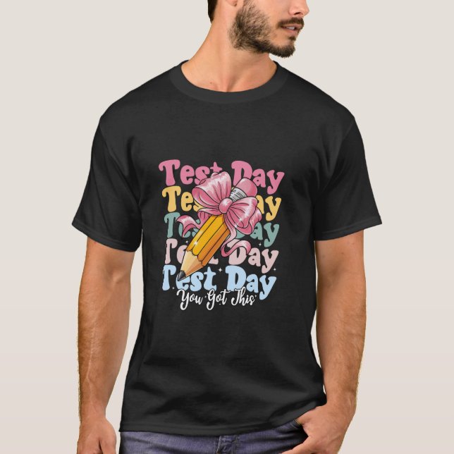 Inspirerande Sten Testdag Penna Båge Student T Shirt (Framsida)